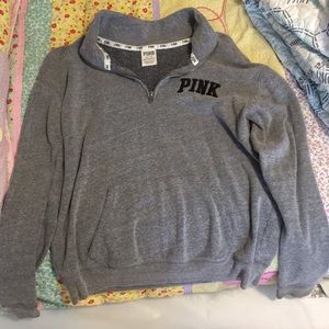 Gray sweatshirt